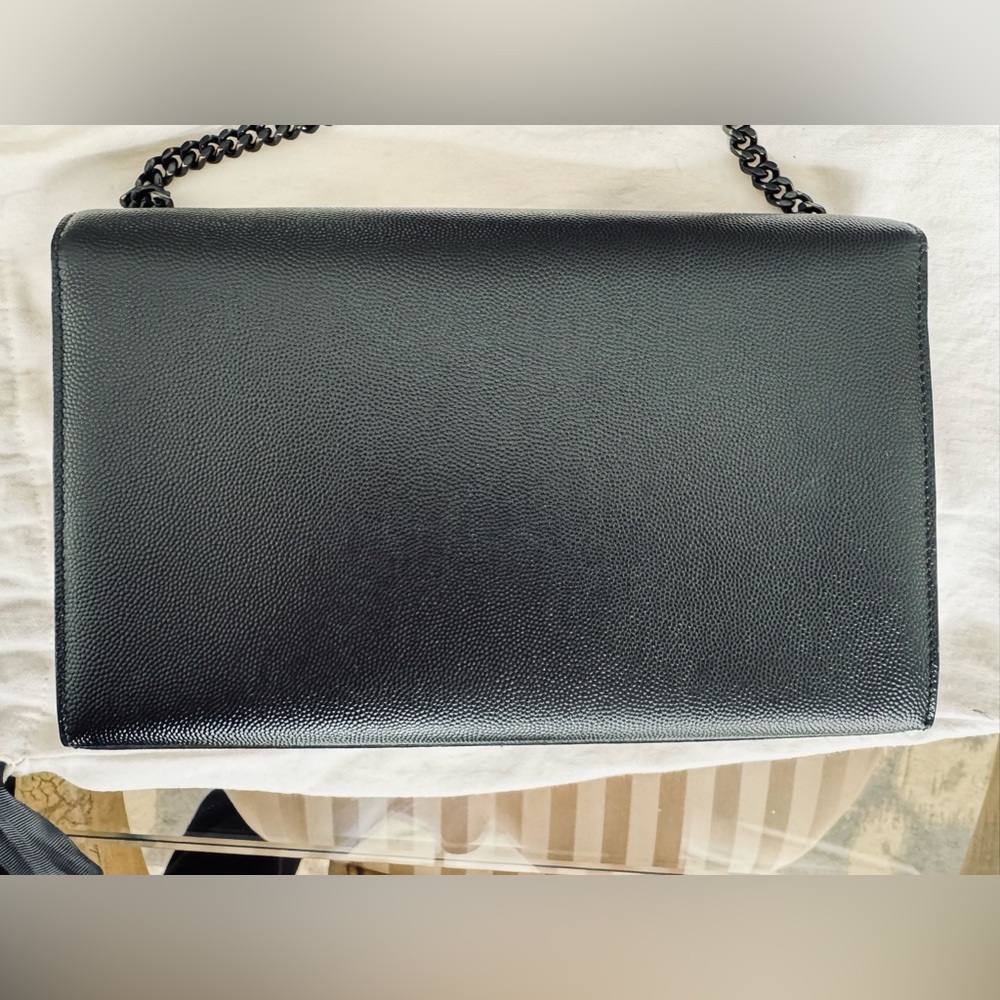 Saint Laurent YSL Medium Grain De Poudre Embossed Leather Black Shoulder Bag - Picture 7 of 16